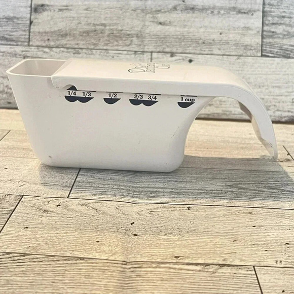 Vintage The Pampered Chef Adjustable Measuring Cup Scoop 1 Cup/250 Ml - Picture 5 of 7